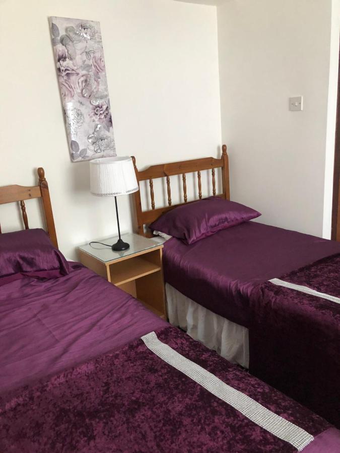 Brown'S Guest House Peterhead Bagian luar foto