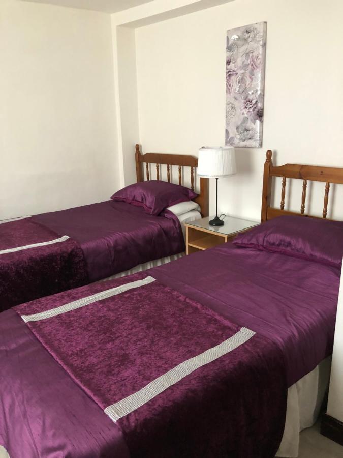Brown'S Guest House Peterhead Bagian luar foto